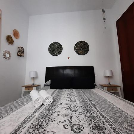 Budget & Lovely Rooms Las Setas Siviglia Esterno foto