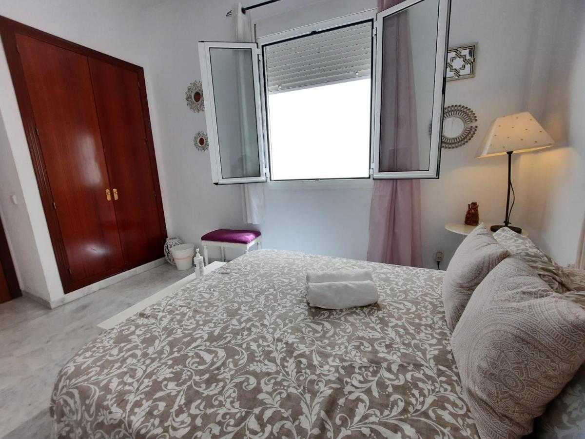 Budget & Lovely Rooms Las Setas Siviglia Esterno foto