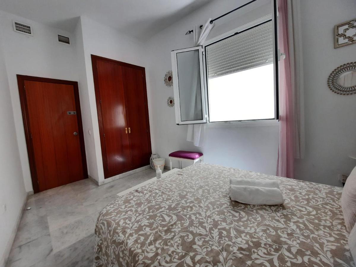 Budget & Lovely Rooms Las Setas Siviglia Esterno foto