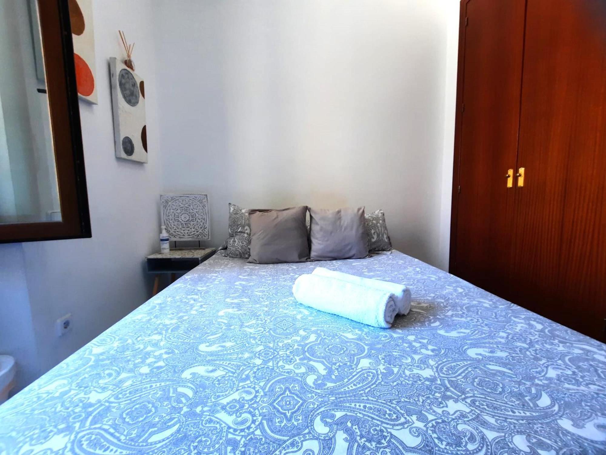 Budget & Lovely Rooms Las Setas Siviglia Esterno foto