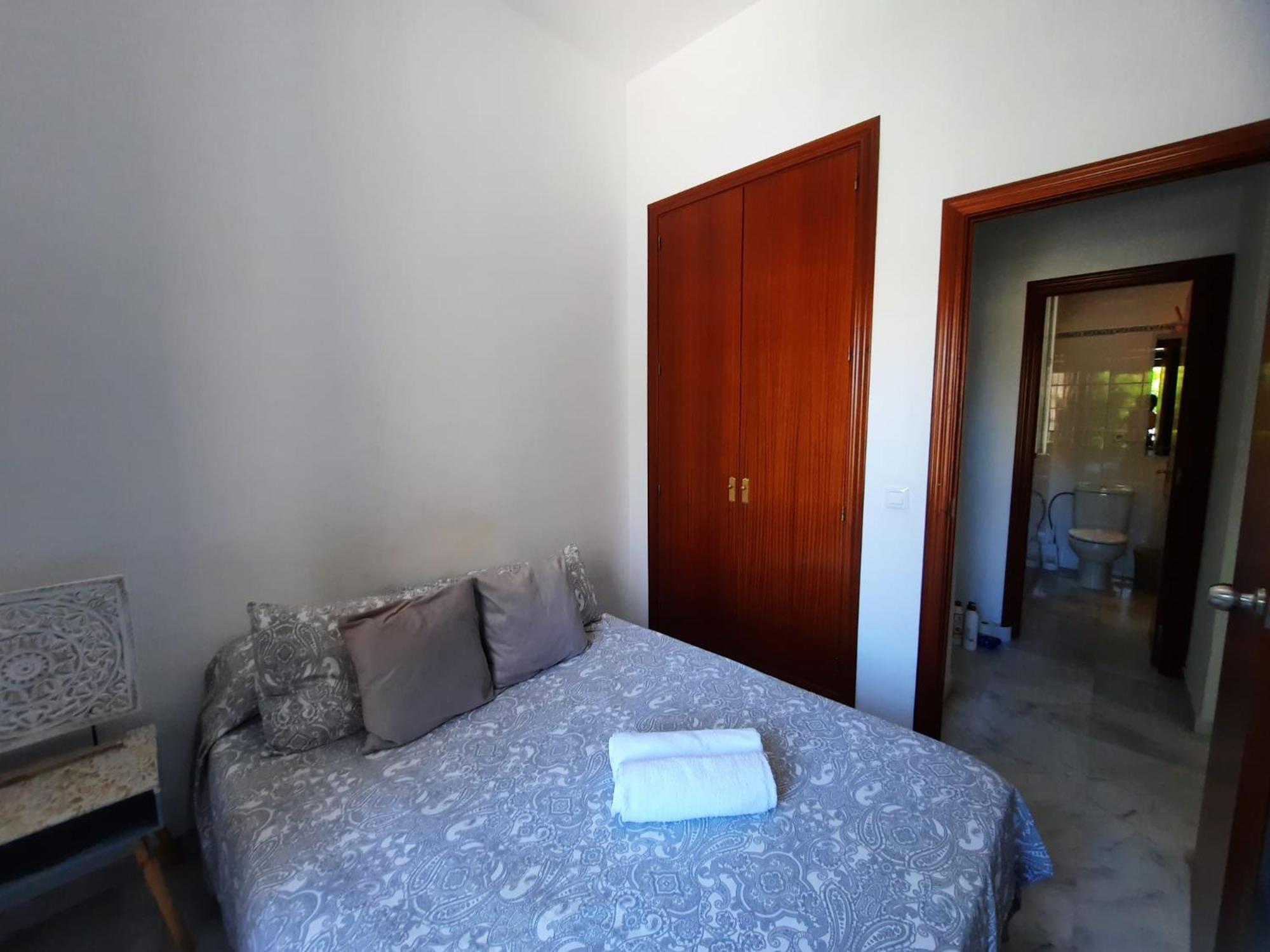 Budget & Lovely Rooms Las Setas Siviglia Esterno foto